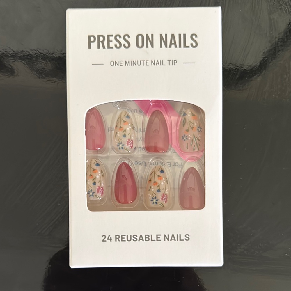 Floral Pink Press On Nails - 24 Reusable Nails